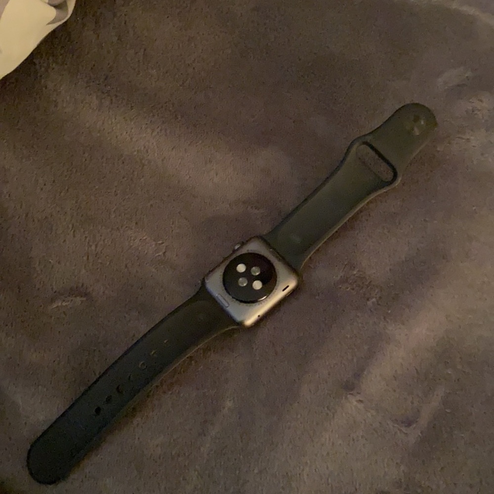 Apple Watch - Picture 2 of 2